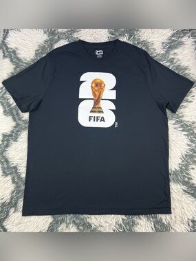 FIFA World Cup Men’s Black Trophy 26 Graphic Crew Neck T-Shirt Size XL